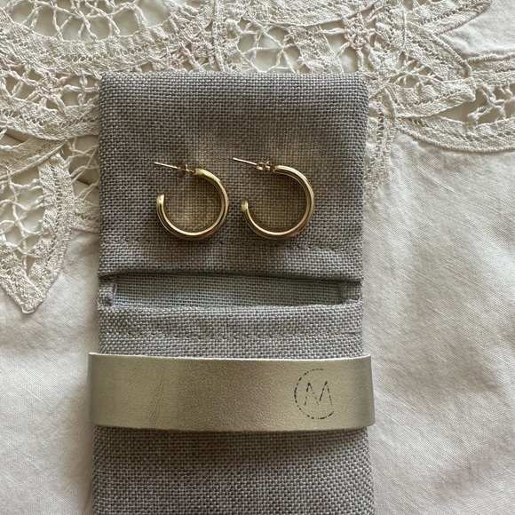 24k Gold Plated Textured Hoop Earrings - Picture 5 of 10